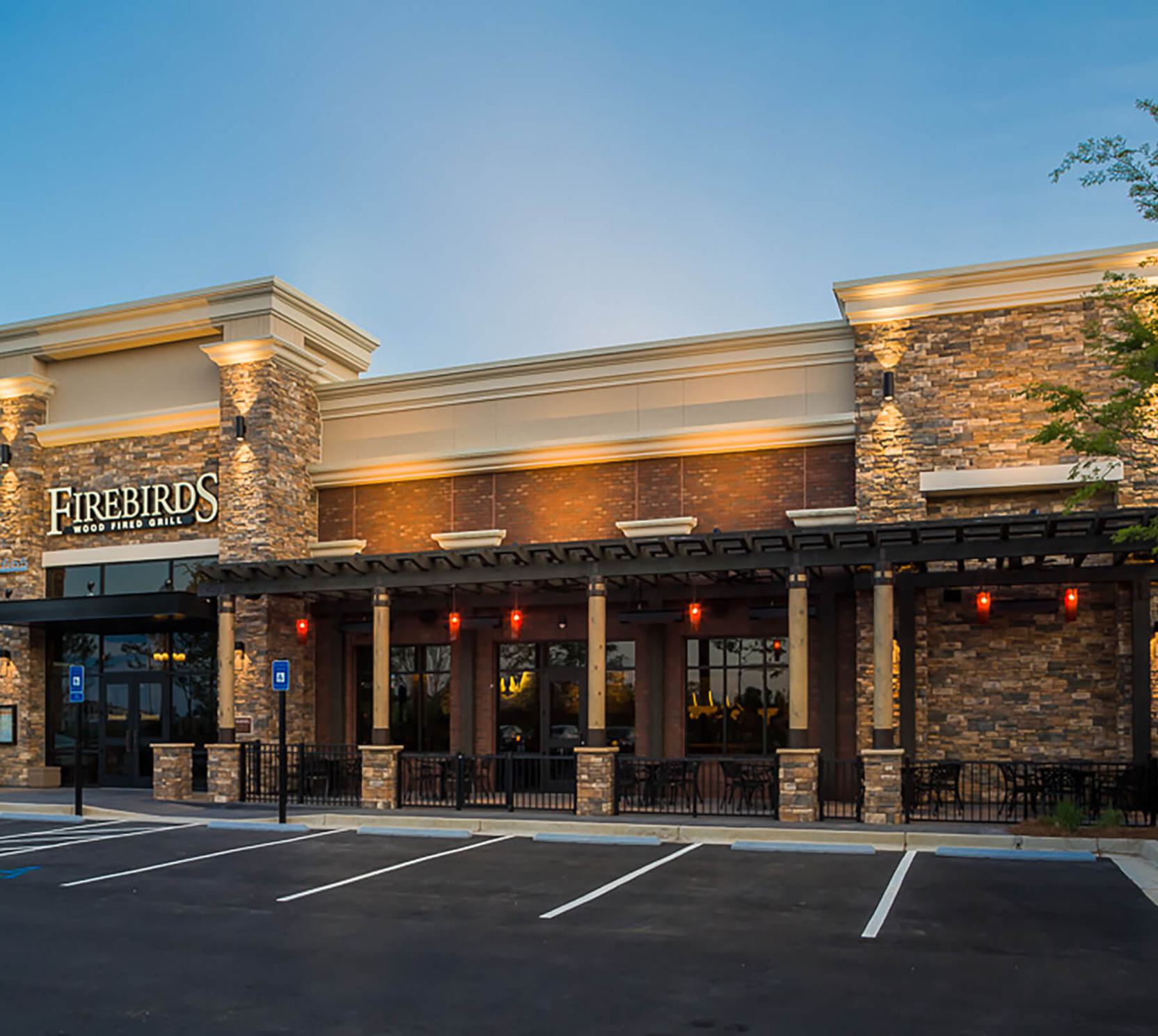 The exterior of Firebirds Wood Fired Grill Alpharettalocation.